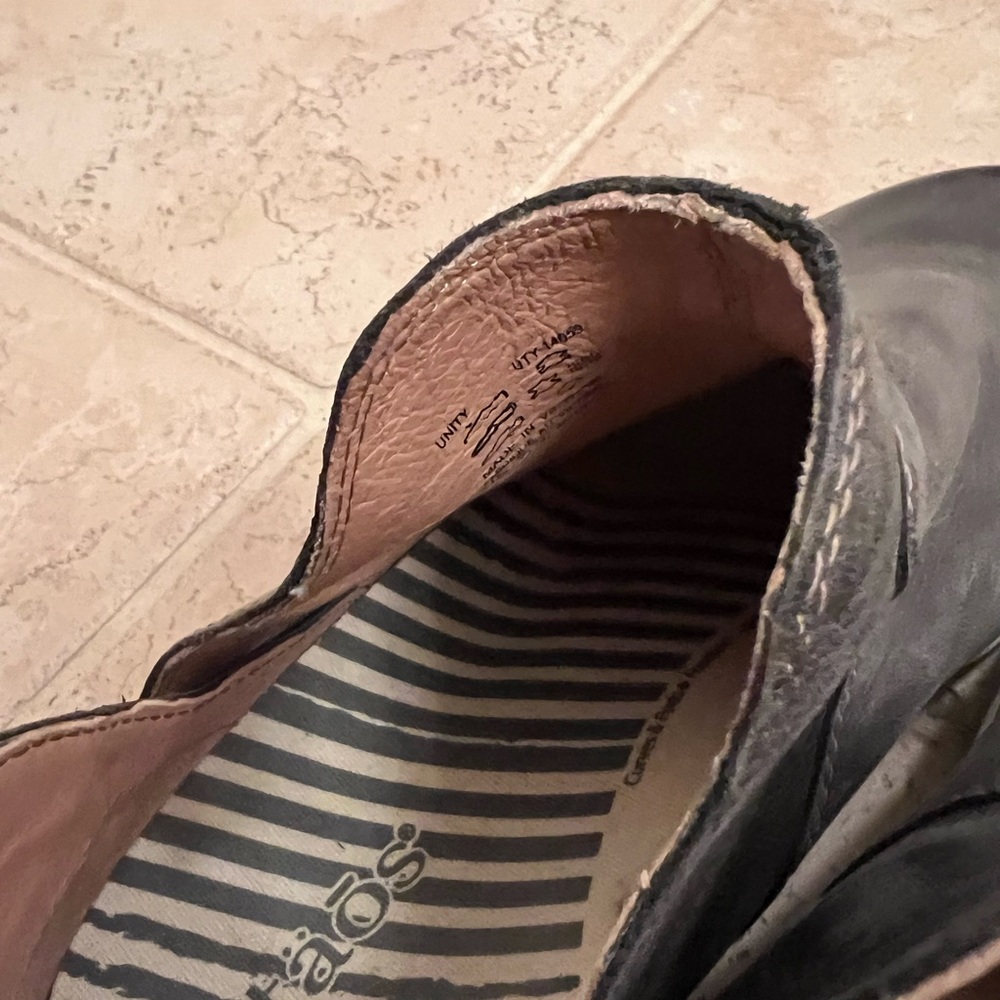 Taos Unity Boots - Picture 6 of 9